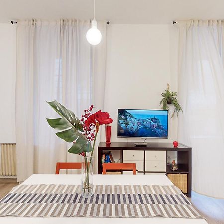 New Japan Trastevere Apartment Rome Bagian luar foto